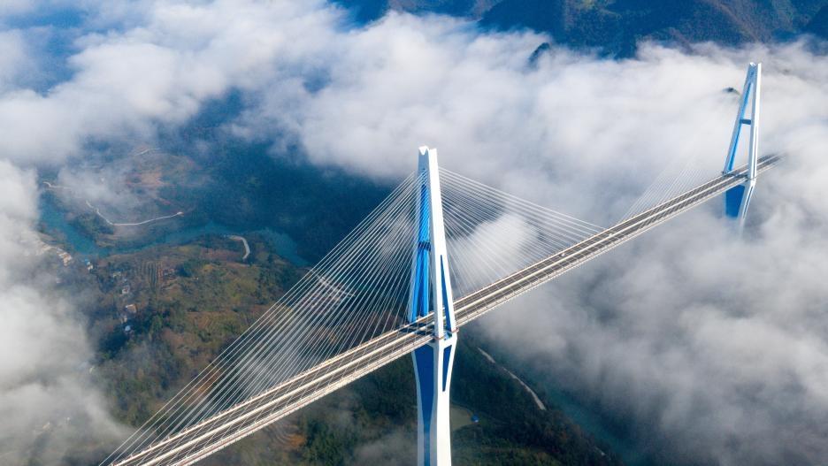 A glimpse into Guizhou, "world's bridge museum"