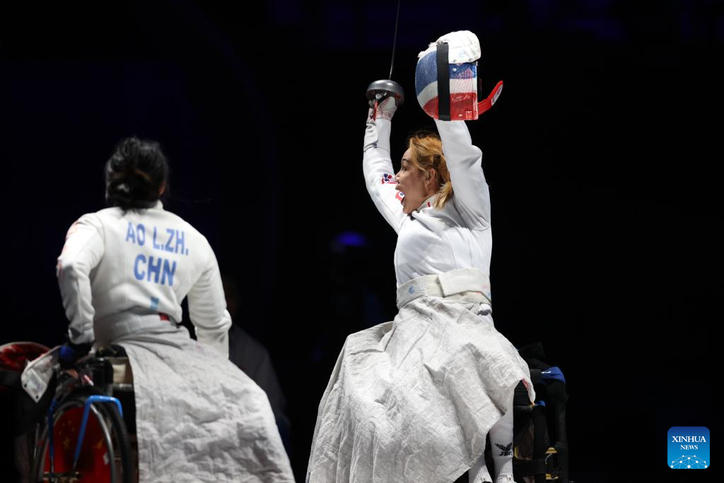 Highlights of wheelchair fencing at 4th Asian Para Games