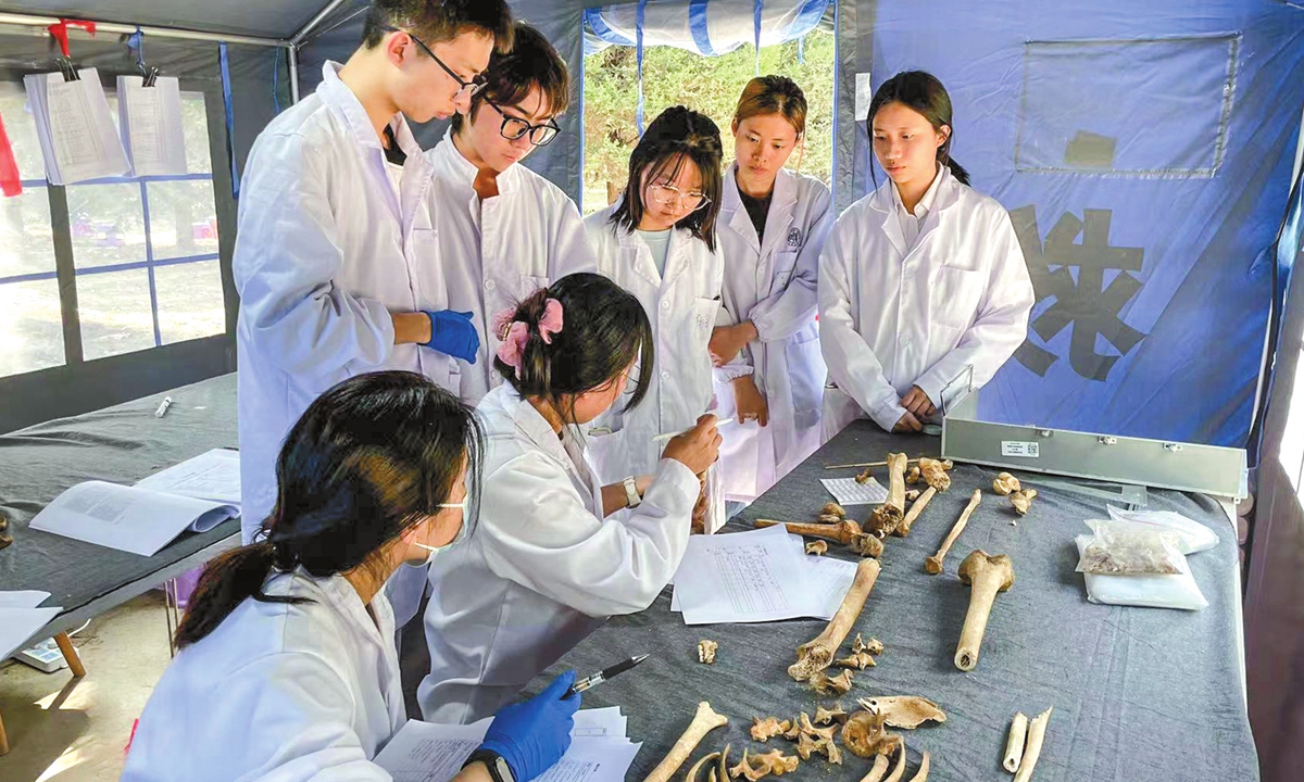 Wen Shaoqing's team works at Xuecun village in North China's Hebei Province, in April 2024. Photo: Courtesy of Molecular Archaeology Laboratory, Fudan University  
