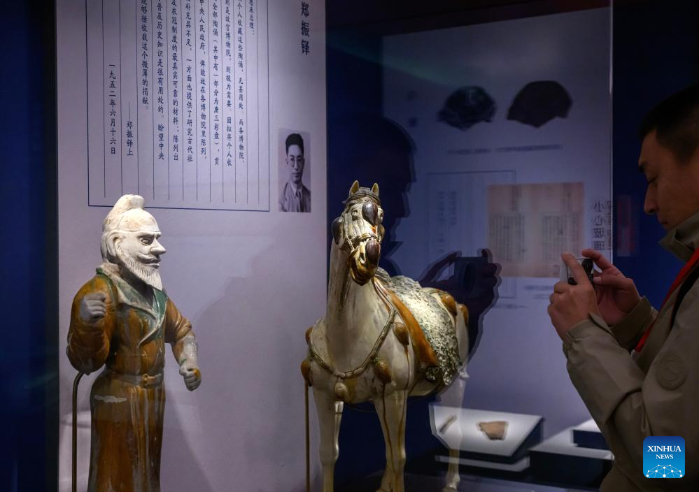 "Benevolence in Motion: Donated Artifacts in the Palace Museum" exhibition kicks off in Beijing