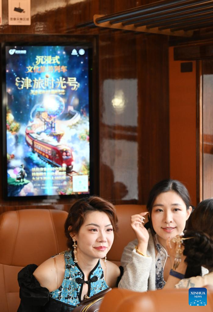 Tianjin Fantasy Express officially begins operation