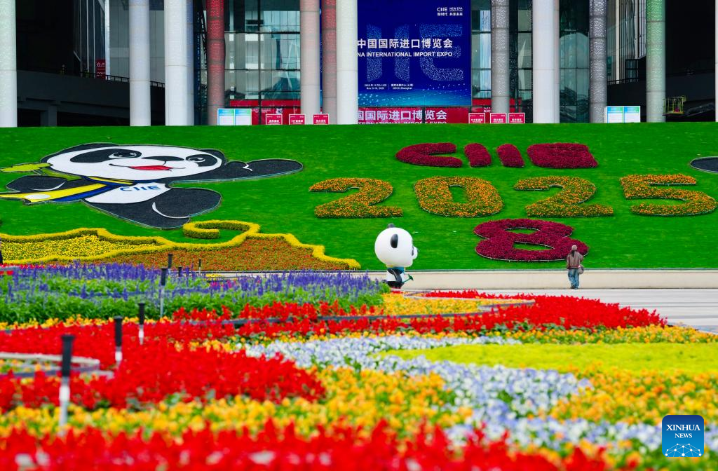 Preparations in full swing for upcoming 8th CIIE