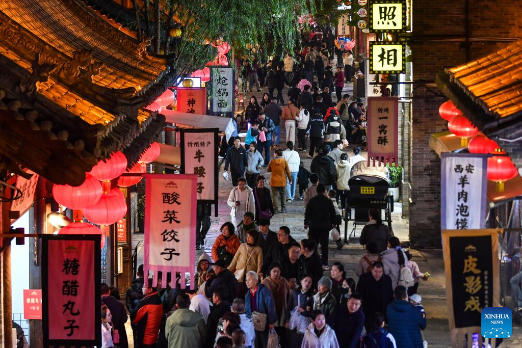 Xinzhou ancient city in N China attracts more tourists after renovation
